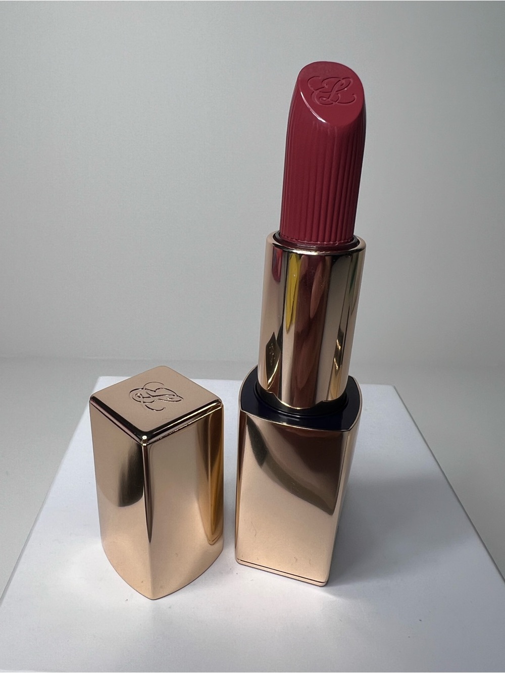Estée Lauder Pure Color Long-Lasting Cream Lipstick